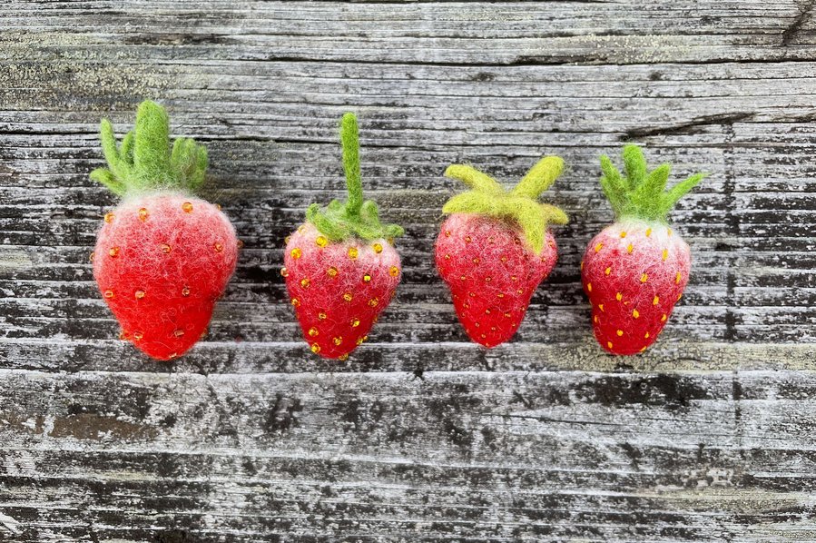 Быстрые и дешевые ягоды для поделок своими руками: мастер-класс с фото